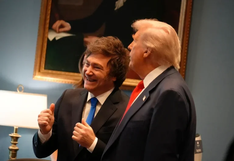 Javier Milei y Donald Trump en un evento oficial