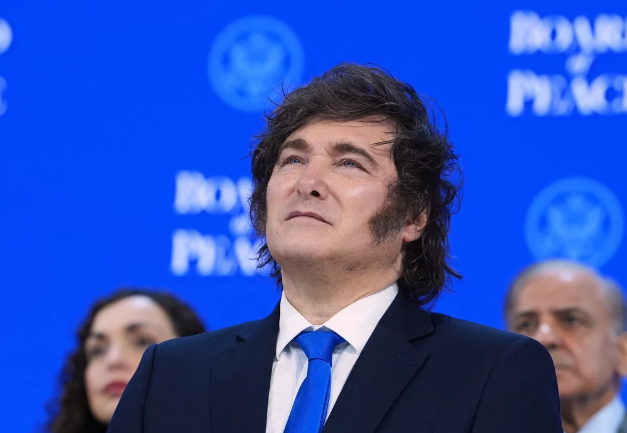 El presidente Javier Milei durante una alocución pública.