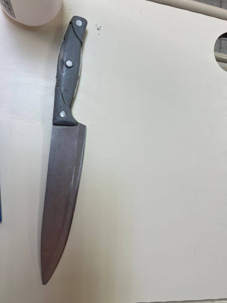 Fachada de la Escuela Nro. 16 Teresa Cavero Tagle en Chilecito, La Rioja.