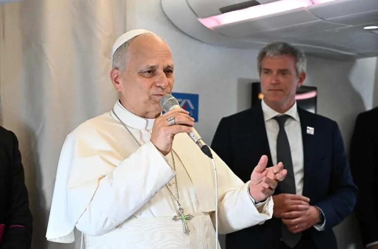 El Papa Francisco durante su viaje apostólico por África.