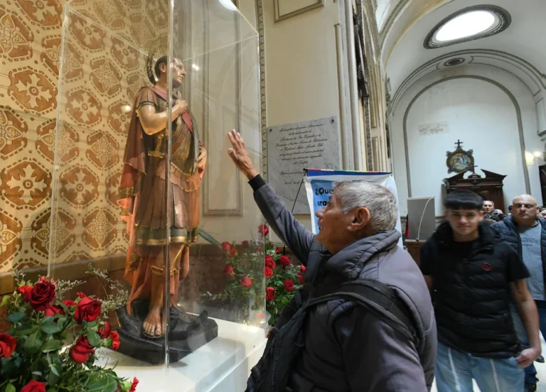 Imagen representativa de San Expedito, santo de las causas urgentes.