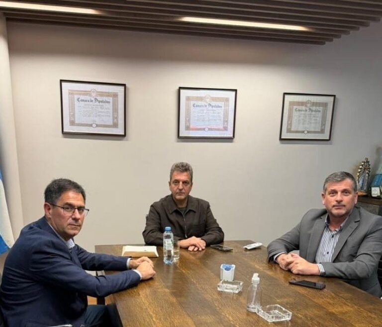 Ismael Bordagaray y Sergio Massa reunidos