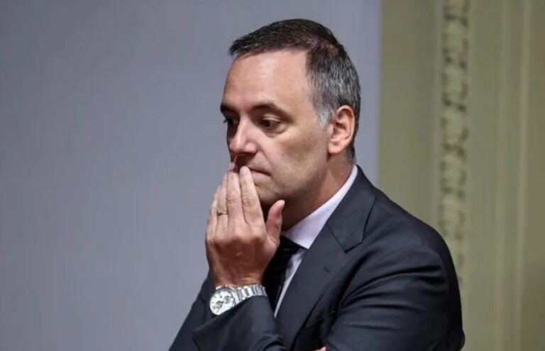 Manuel Adorni, jefe de Gabinete, investigado por enriquecimiento ilícito
