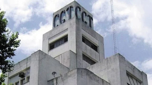 Sede del Sindicato del Personal de Dragado y Balizamiento en Rosario tras ataque con bomba molotov