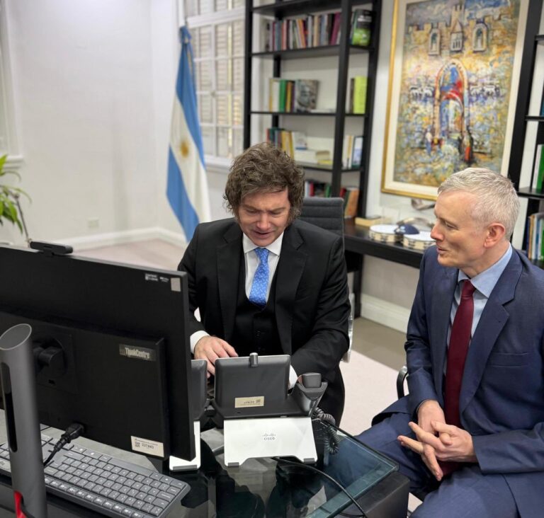 Javier Milei y Mark Carney en videollamada por acuerdo Mercosur-Canadá