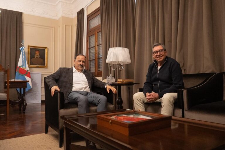 Ricardo Quintela y Luis Orquera en reunión