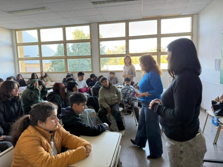 Operativos integrales de salud en el barrio 20 de Mayo de La Rioja